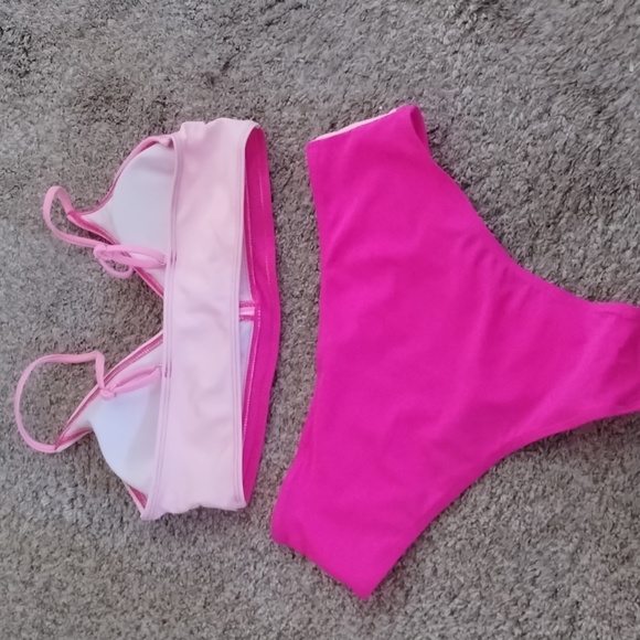 Bikini Set - Picture 2 of 5